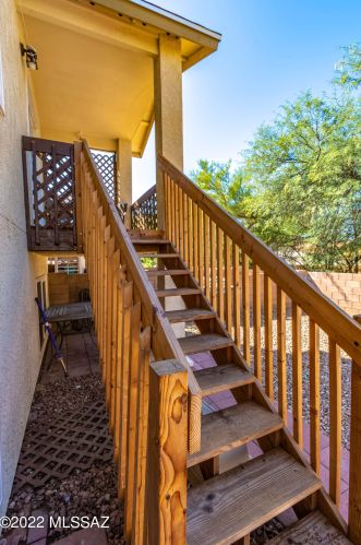 8239 Midnight Way, Tucson AZ 85741-1250 exterior