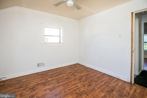 442 Lynwood Ave, Trenton NJ 08609-1711 exterior