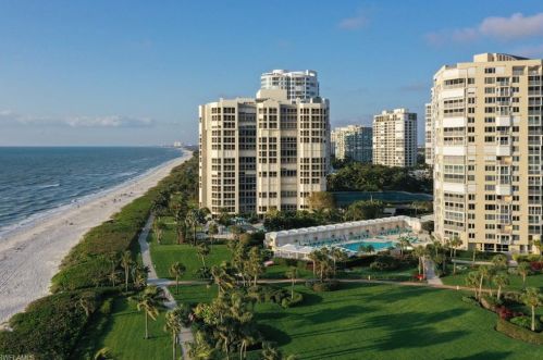 4041 Gulf Shore Blvd, Naples FL 34103-3414 exterior