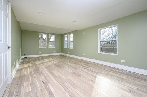 9211 Normal Ave, Chicago IL 60620-2327 exterior