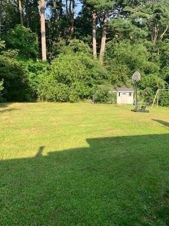 103 Flint St, Springfield MA  01129-1305 exterior