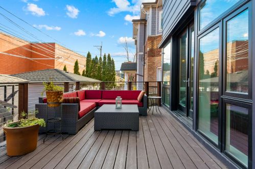 3635 Janssen Ave, Chicago IL 60613-3707 exterior