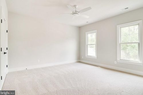 6208 Kellogg Dr, Mc Lean VA  22101-3121 exterior