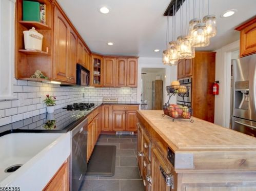 228 Ridgewood Rd, South Orange NJ 07079-1646 exterior