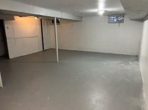 5528 Strathmore Ave, Milwaukee WI 53218-2945 exterior