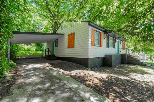 1246 Kenilworth Dr, Atlanta GA 30310-3940 exterior