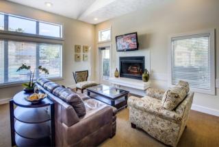 11800 Lake Falls Dr, Chester VA  23831-7732 exterior