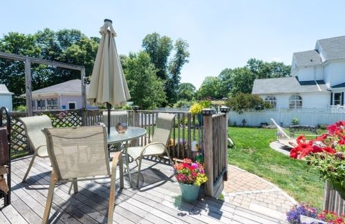 20 Sylvan St, Danvers MA 01923-2754 exterior