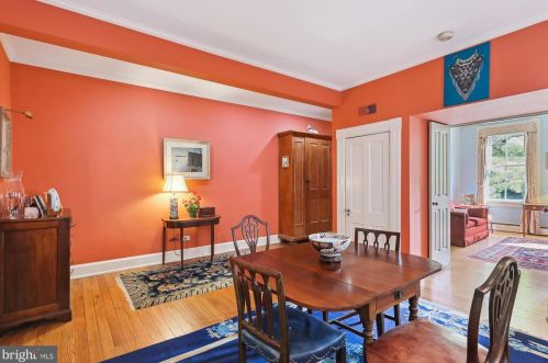 311 5 St, Washington DC 20003-1104 exterior