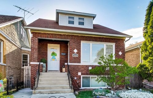 2450 Parkside Ave, Chicago, IL 60639-2317