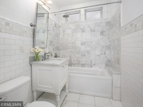 452 Hamline Ave, Saint Paul MN 55116-1616 exterior