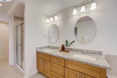 1036 Pinehurst Ct, Concord CA 94521-4532 exterior