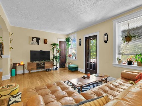 5821 Goener Ave, Saint Louis MO 63116-2234 exterior