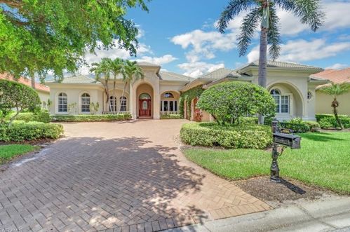 5699 Sago Ct, Naples, FL 34119-4699