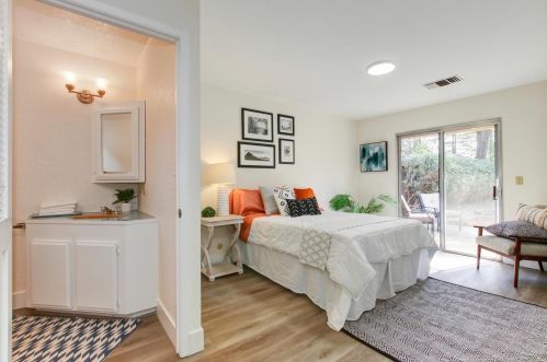 1314 Marina Cir, Davis CA 95616-2728 exterior