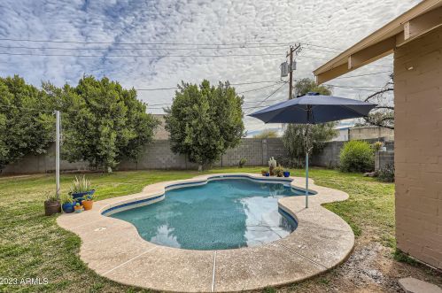 2827 30th St, Phoenix, AZ 85008-1119