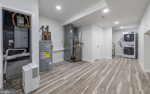 106 Ellsworth St, Philadelphia PA  19147-5408 exterior