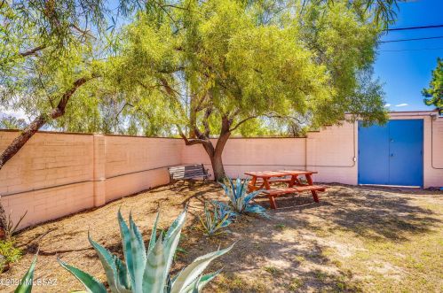 1808 Copper St, Tucson AZ  85719-3120 exterior