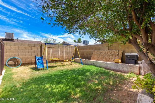 1444 Carson Rd, Phoenix AZ  85041-6711 exterior