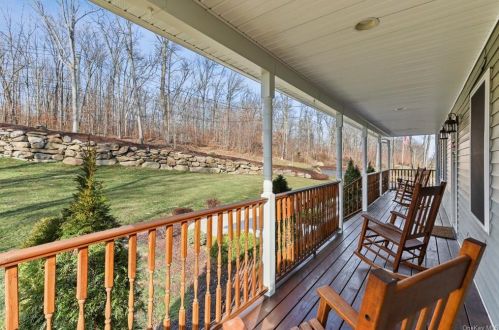 2066 Route 6, Middletown NY 10940-6159 exterior