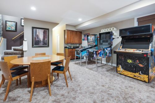 3419 Kolmar Ave, Chicago IL 60712-4703 exterior