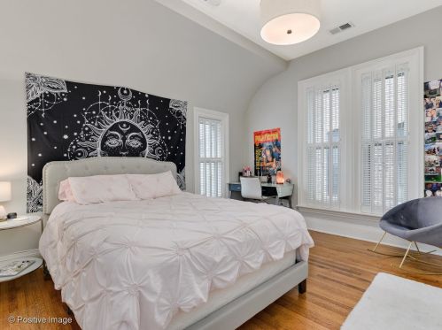 529 Wrightwood Ave, Chicago IL  60614-1794 exterior