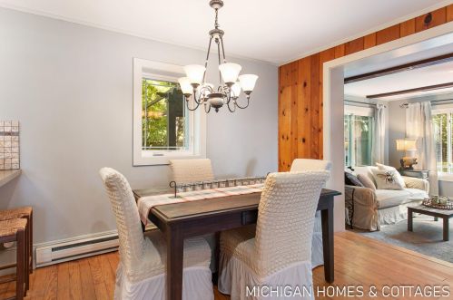 7128 116th Ave, Fennville MI  49408-9728 exterior