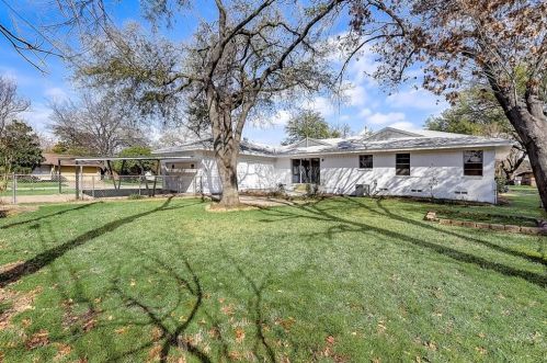 3306 Chadwell Dr, Dallas TX 75234-5120 exterior