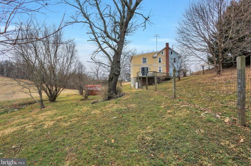 541 Fuhrman Mill Rd, Hanover, PA 17331-7939