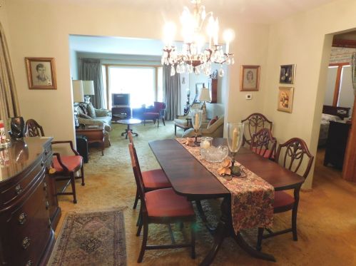 11640 Campbell Ave, Chicago IL 60655-1531 exterior