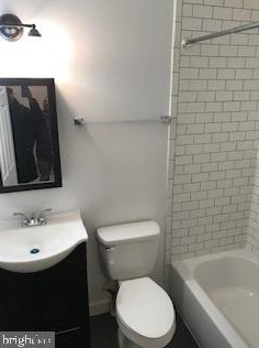 1319 W St, Washington DC  20020-5717 exterior