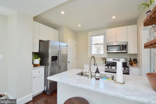 2411 30 St, Washington DC 20018-1532 exterior