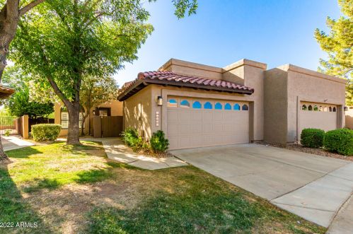 11846 40th Pl, Phoenix AZ  85028-1516 exterior