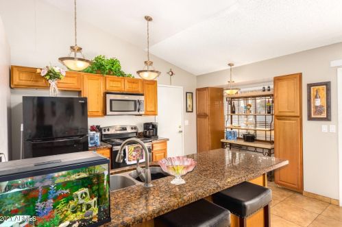 3181 Butler Dr, Phoenix AZ 85051-4740 exterior