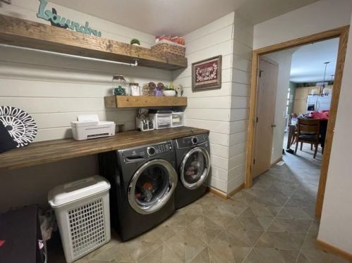 513 Apollo Way, Madison WI  53718-2901 exterior