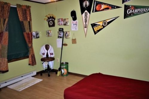 114 Henshaw St, Worcester MA 01603-1415 exterior