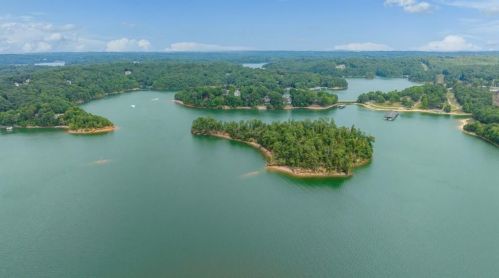 2771 Point Overlook, Gainesville GA 30501-1253 exterior