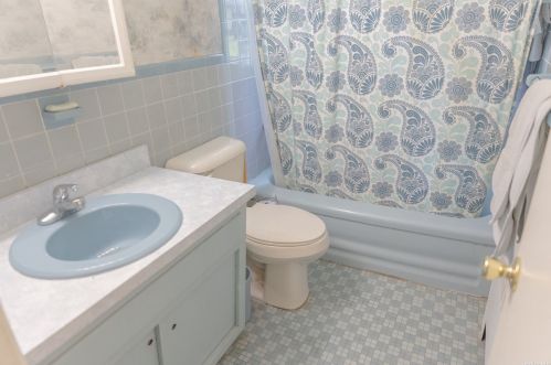 148 Foster Blvd, Babylon NY 11702-1517 exterior