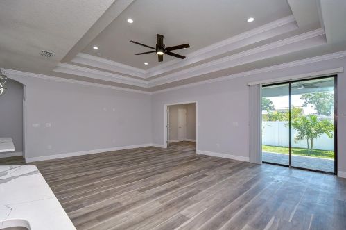 2710 Braddock St, Tampa FL  33607-6828 exterior