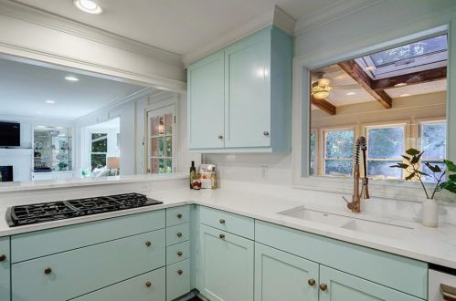 305 Drummen Ct, Atlanta GA 30328-2658 exterior