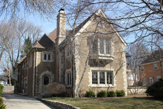 2520 Marion St, Milwaukee WI  53211-1731 exterior