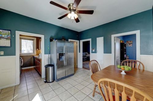 141 Farm St, Woonsocket RI 02895-1107 exterior