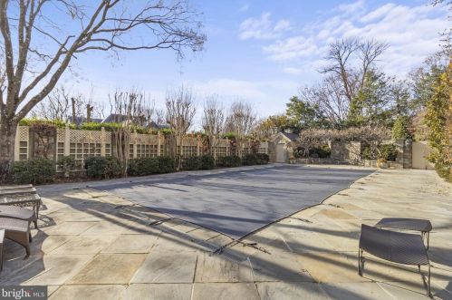 3005 45th St, Washington DC 20016-3528 exterior