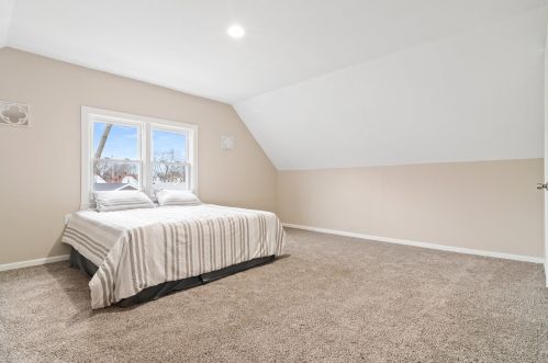 2812 8th St, Milwaukee WI 53215-3933 exterior