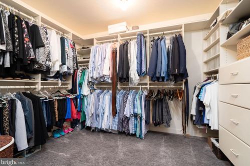 1532 Hampton Hill Cir, Mc Lean VA  22101-6020 exterior