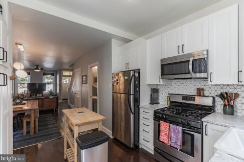 1638 Lawrence St, Philadelphia PA 19120-1859 exterior