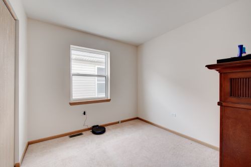 1315 Kildare Ave, Chicago IL 60651-1728 exterior