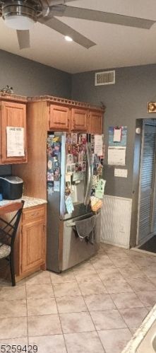 15 John St, West Milford Lakes NJ 07480-2138 exterior