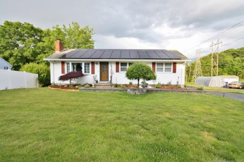 97 Dana Ln, Meriden, CT 06451-5076