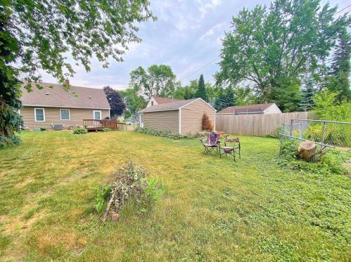 1891 Barclay St, Saint Paul MN 55109-4440 exterior